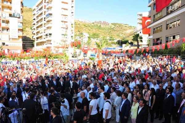 Kılıçdaroğlu Şehit Polis Haluk Varlı Parkı'nın açılışını yaptı