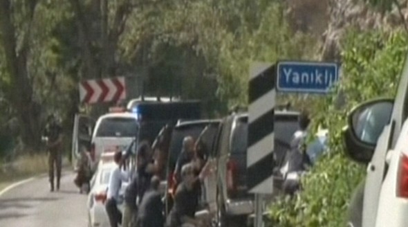 Kılıçdaroğlu'nun konvoyuna saldırıdan ilk kareler