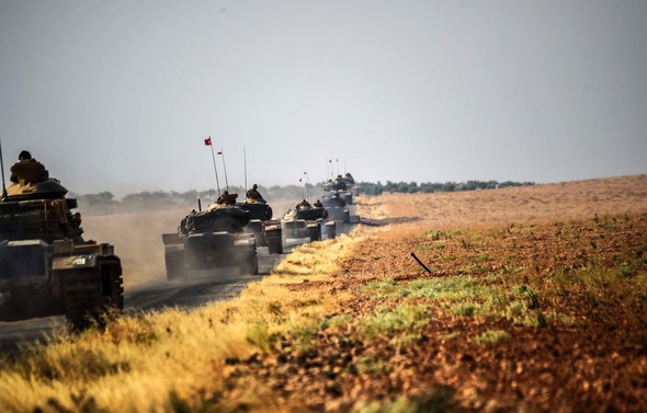 Tanklar bu sabah da Suriye'ye geçti