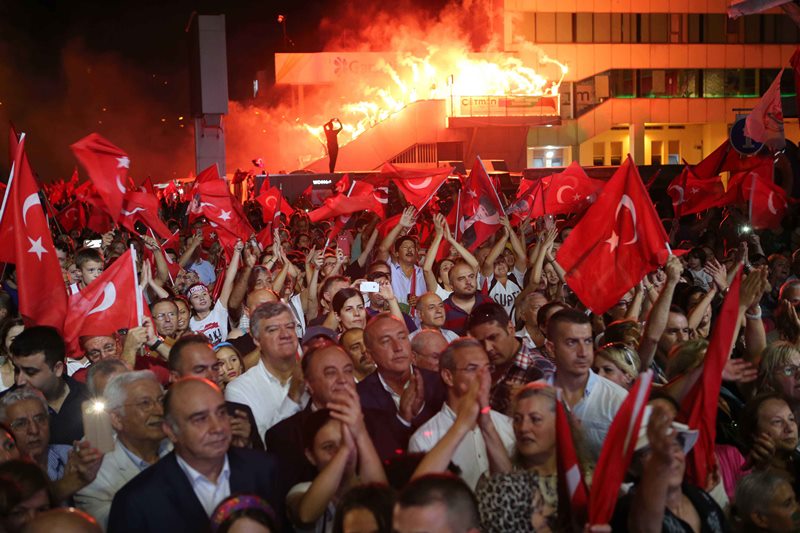 Karşıyaka'da 30 Ağustos’a muhteşem kutlama