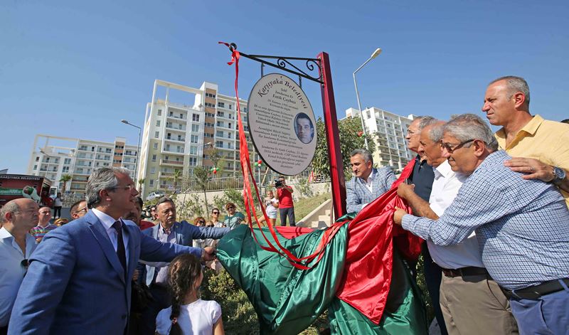 Karşıyaka'nın 'vefa' parkları açıldı