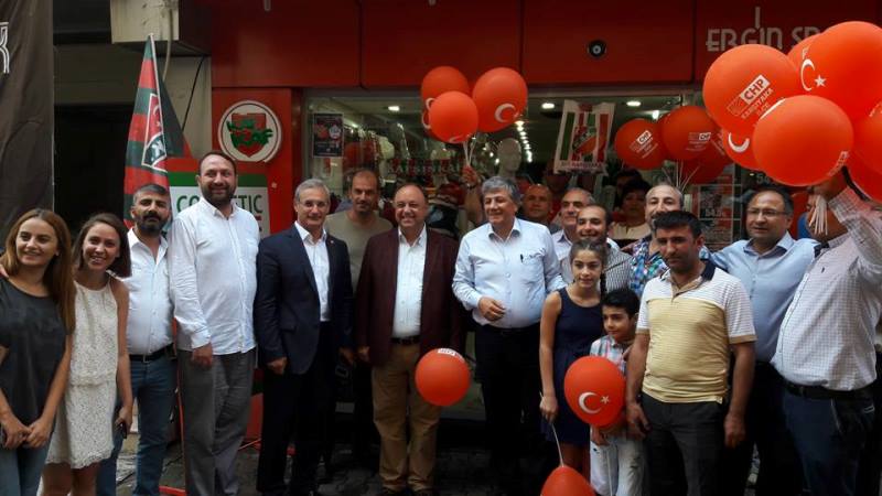 CHP Karşıyaka'dan Çarşı turu