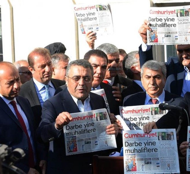 Cumhuriyet Gazetesi'ne FETÖ operasyonu