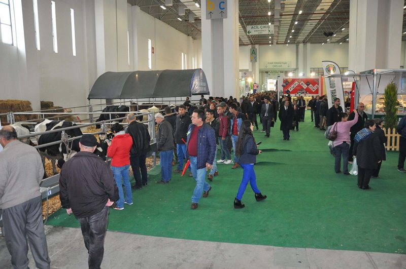 Türkiye’nin en büyük tarım fuarı İzmir'de açıldı