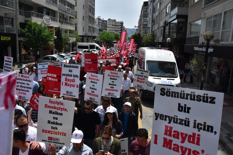 İzmir'de 1 Mayıs coşkusu