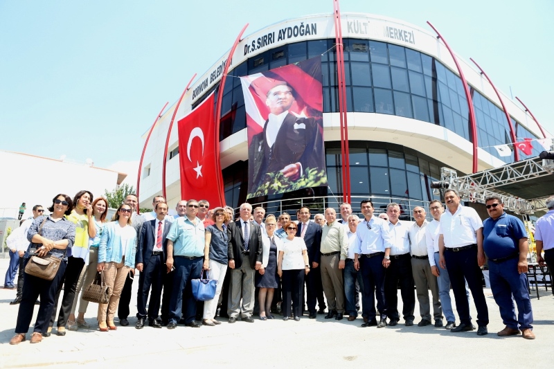 Bornova'da Aydoğan'ı duygulandıran vefa