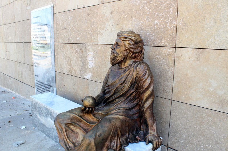 İzmir’de heykel tartışması