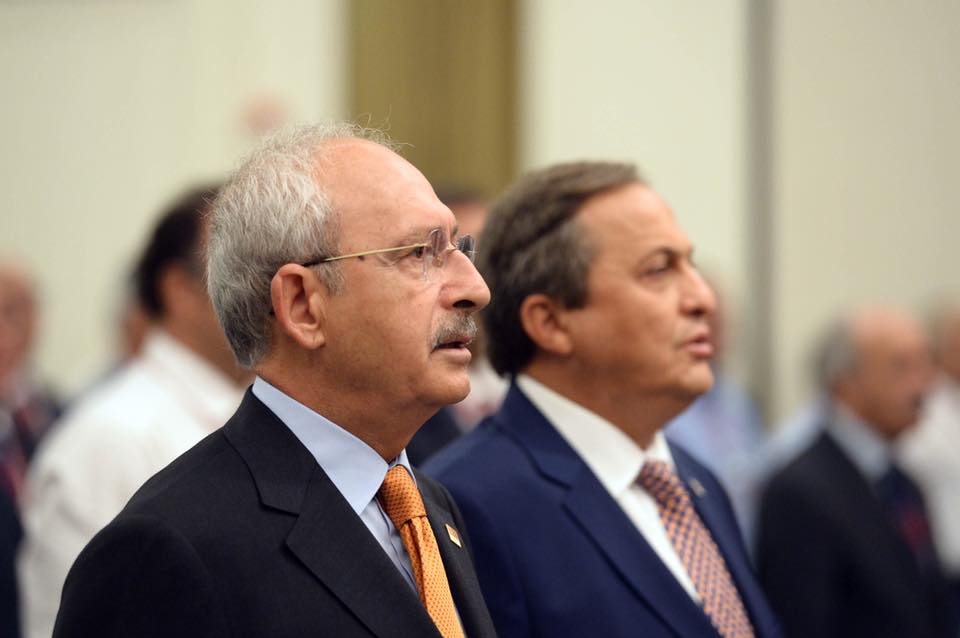 Kılıçdaroglu belediye başkanlarını topladı