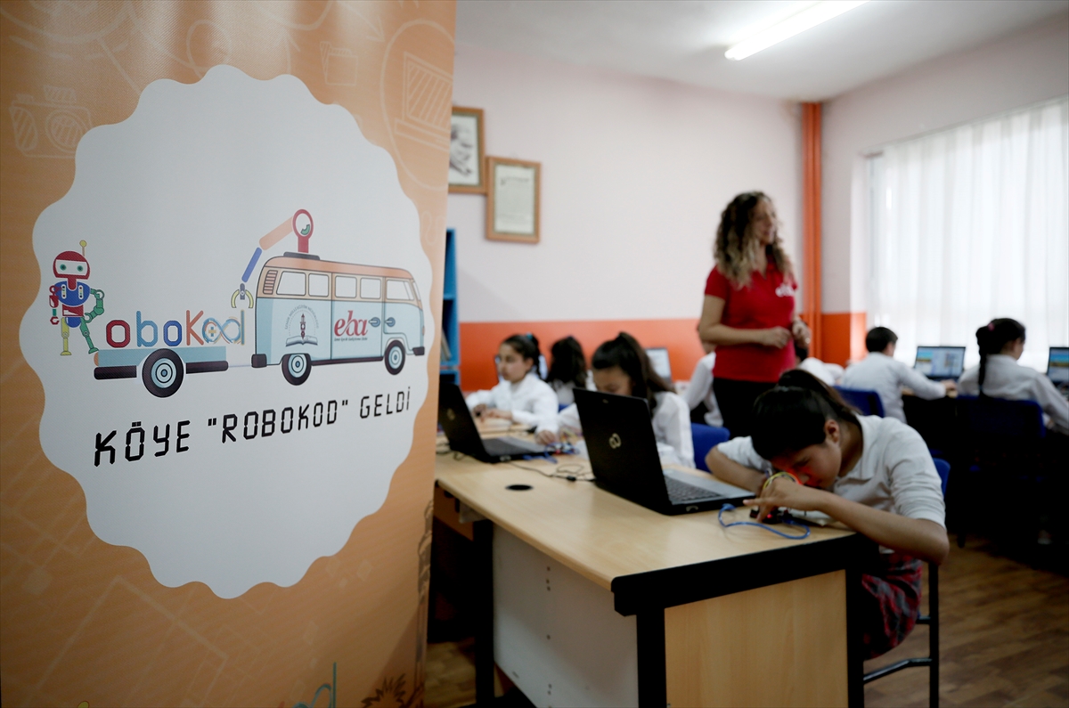 İzmir'de 'robotik' eğitim dönemi