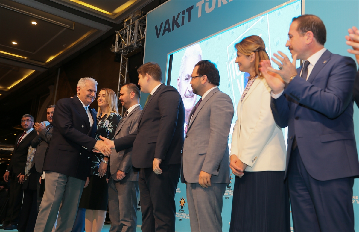 AK Parti İzmir milletvekili aday tanıtım toplantısı