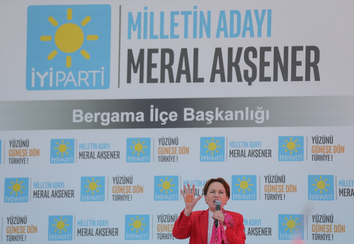 Meral Akşener İzmir'de