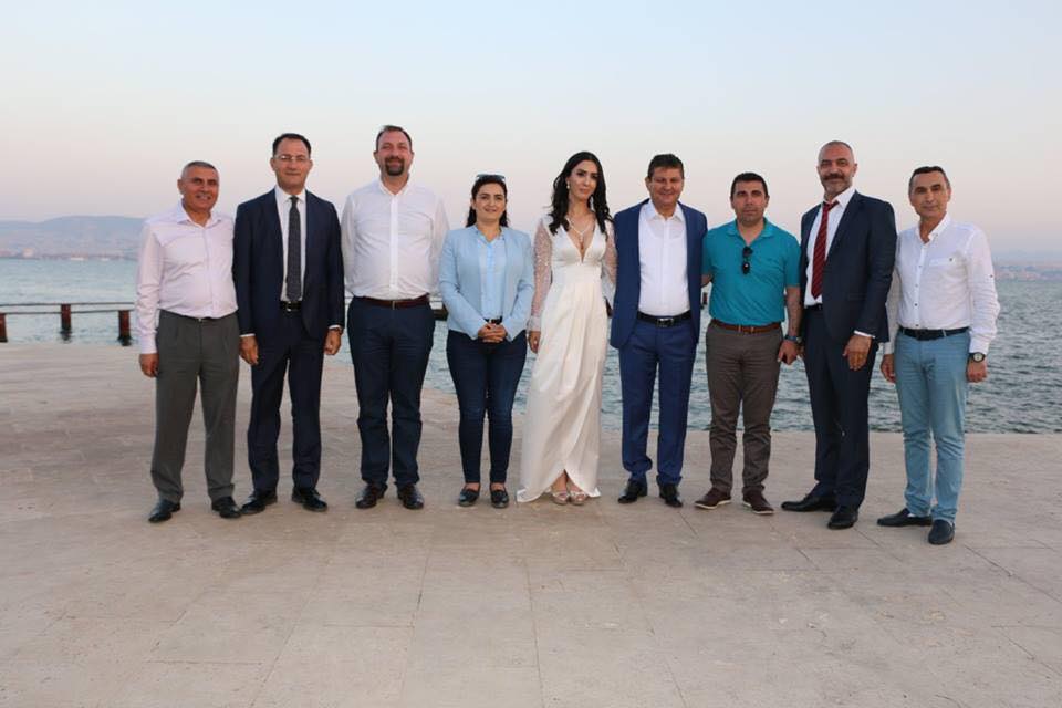 CHP İzmir'i Arena'da buluşturan nikah!