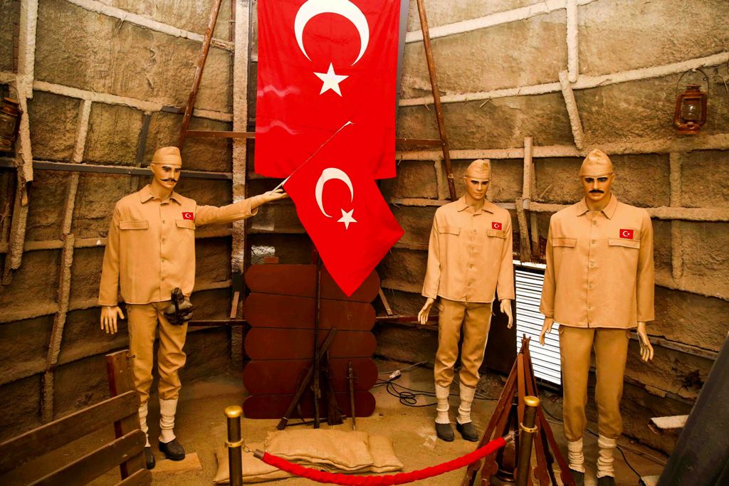 Buca Atatürk Eğitim Atölyesi açıldı
