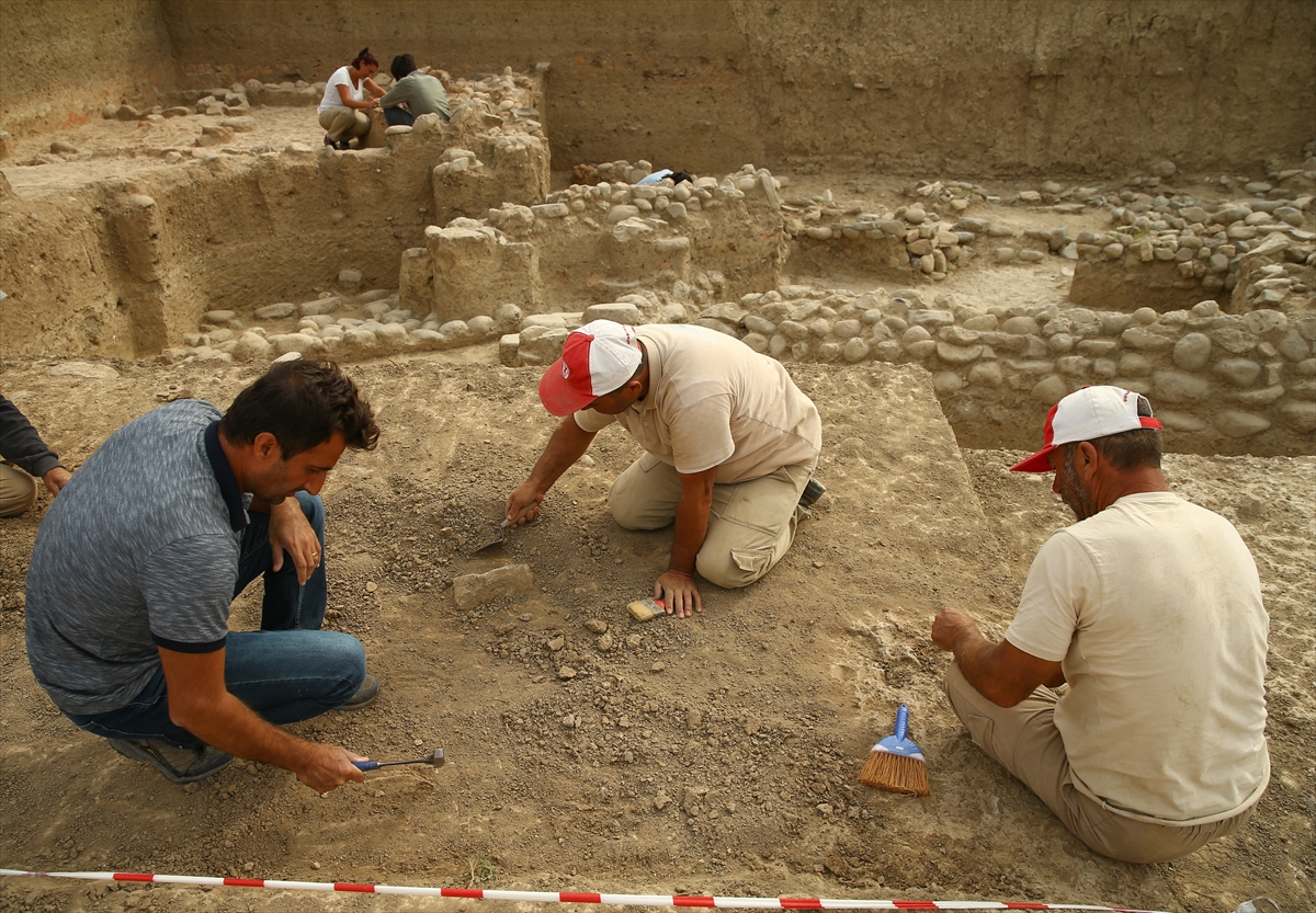8 bin yıllık çipura kalıntısı bulundu!