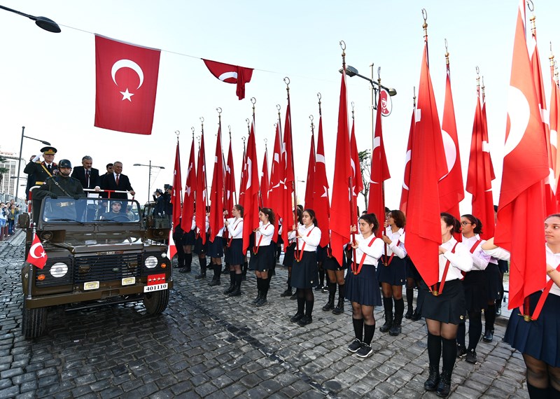İzmir'de 29 Ekim coşkusu