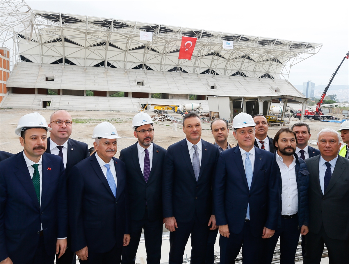 Binali Yıldırım Göztepe Stadı'nı inceledi...