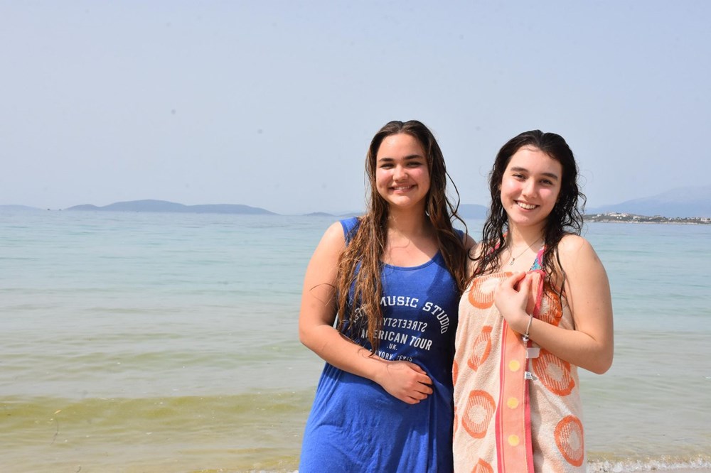İzmir'de plajlar hareketlendi!