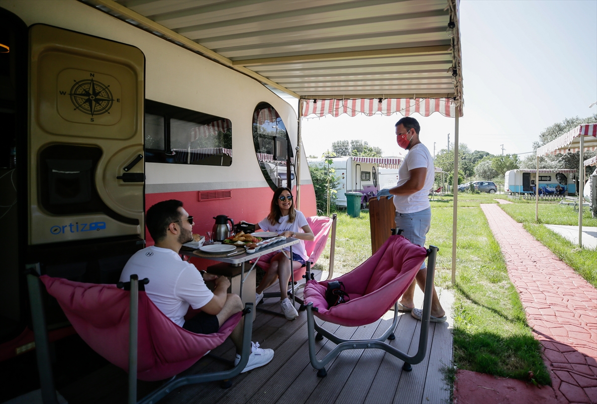 Alternatif tatilcileri cezbeden 'karavan otel'