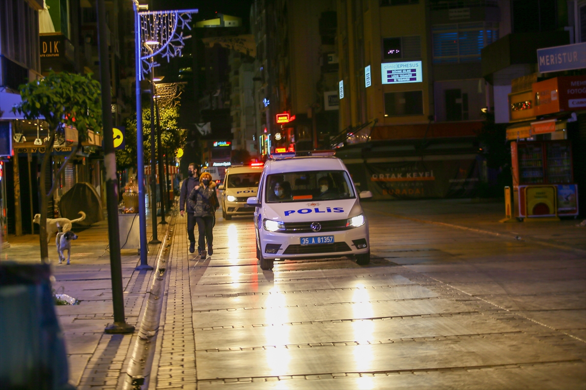 İzmir'de sokağa çıkma kısıtlamasına uyuldu