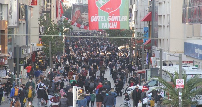 İzmir'in işlek noktalarında korkutan görüntüler!