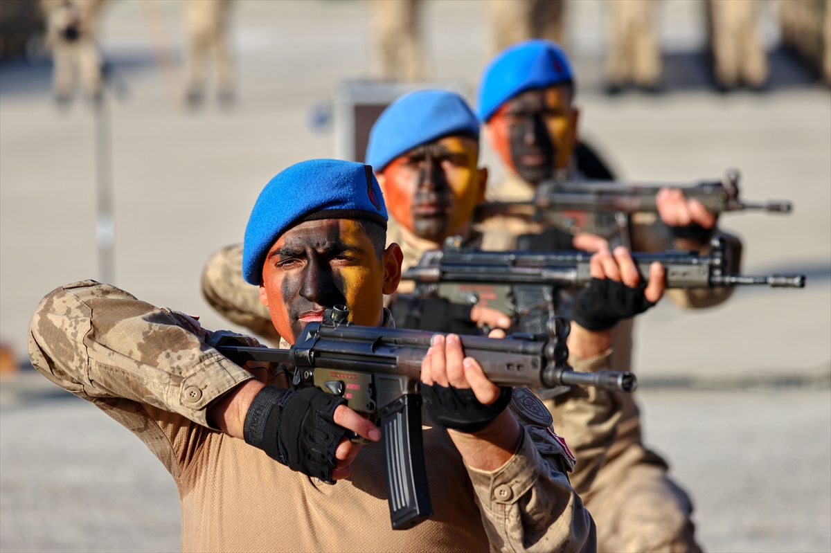 Jandarma uzman erbaşlar terörle mücadele için yemin etti