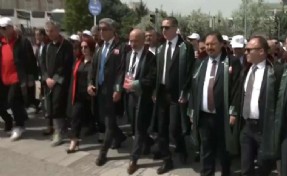 Avukatlar 'Büyük Savunma Mitingi'nde yürüyor