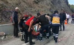 Bolu'da 2 minibüs kafa kafaya çarpıştı: 11'i öğrenci 15 yaralı