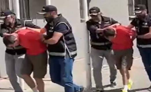 Interpol tarafından mavi bültenle aranan Rus dolandırıcılık şüphelisi İzmir'de yakalandı