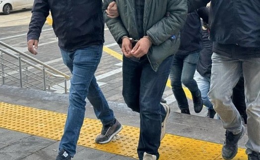 İzmir'de Narkoçelik operasyonu: Zehir tacirlerine darbe