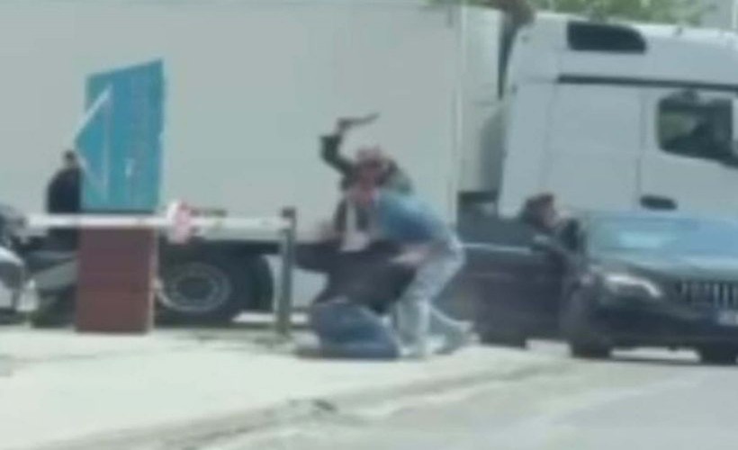 İzmir'de trafikte tartıştığı kişiyi satırla darbeden şüpheli tutuklandı