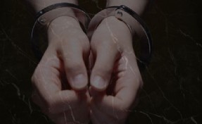 İzmir'de uyuşturucu satıcısı ormanda yakalandı