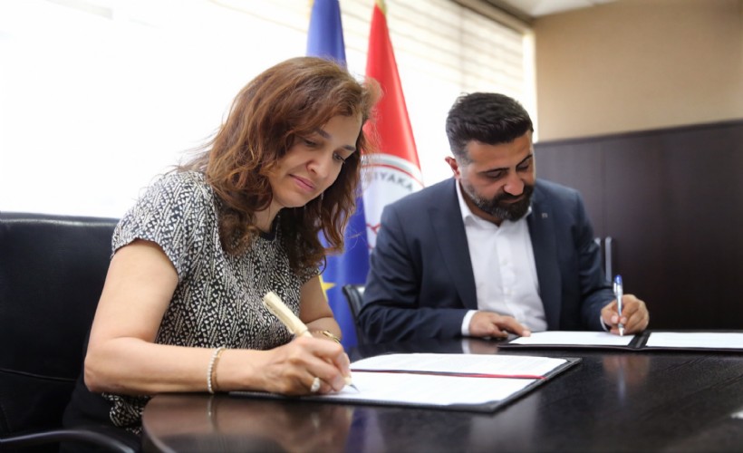 Karşıyaka’da ‘sağlıklı kentleşme’ için imzalar atıldı: Bilimin ışığında nitelikli hizmet