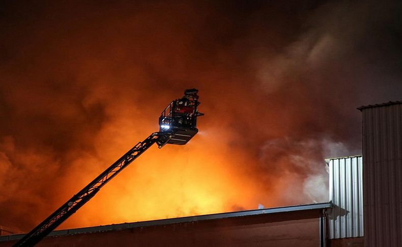 Fabrika yangını: 4 işçi hayatını kaybetti