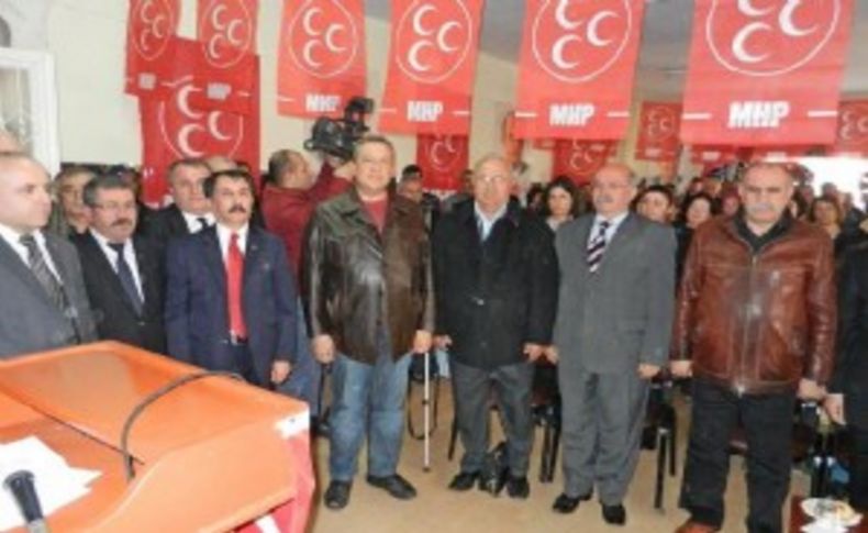 MHP Dikili'de yeni başkan Mehmet Arslan