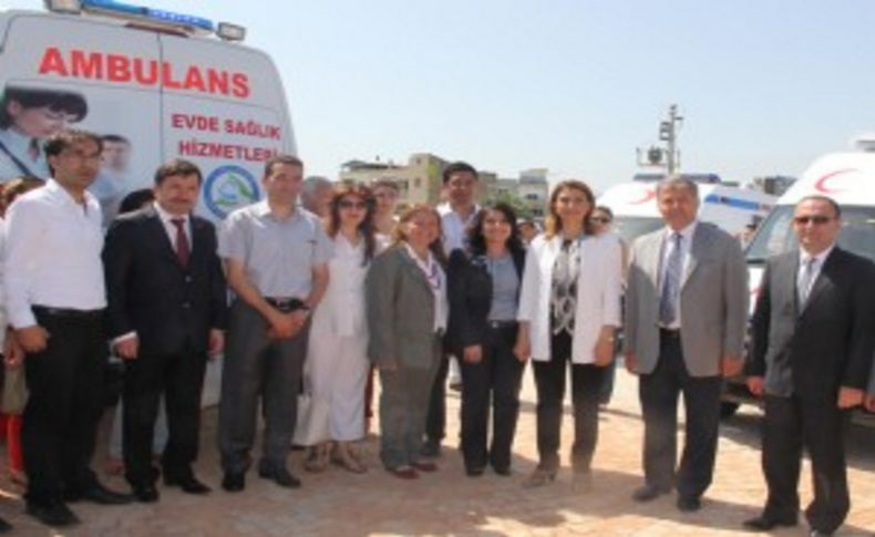Sağlık Bakanlığı'ndan İzmir'de 14 hastaneye 14 ambulans