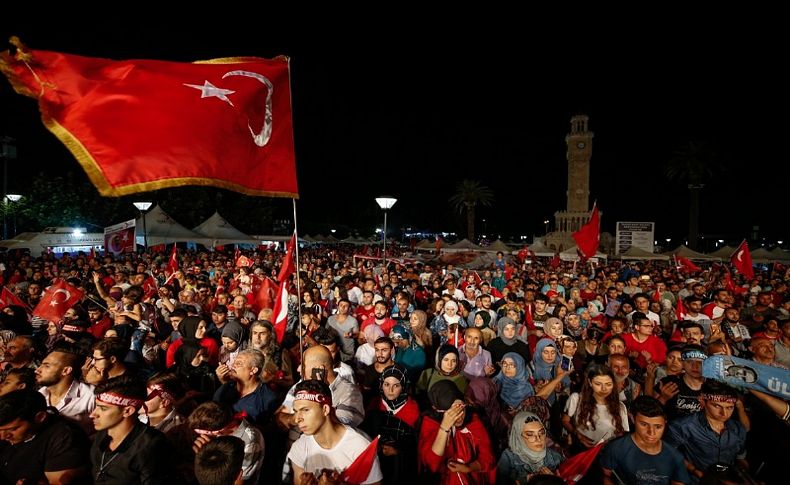 15 Temmuz Demokrasi ve Milli Birlik Günü; İzmir tek yürek