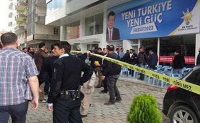 Flaş! AK Parti seçim bürosuna bombalı saldırı