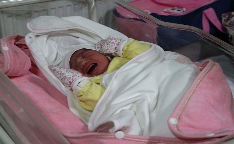 2020'nin ilk bebeği Cemile İkra oldu