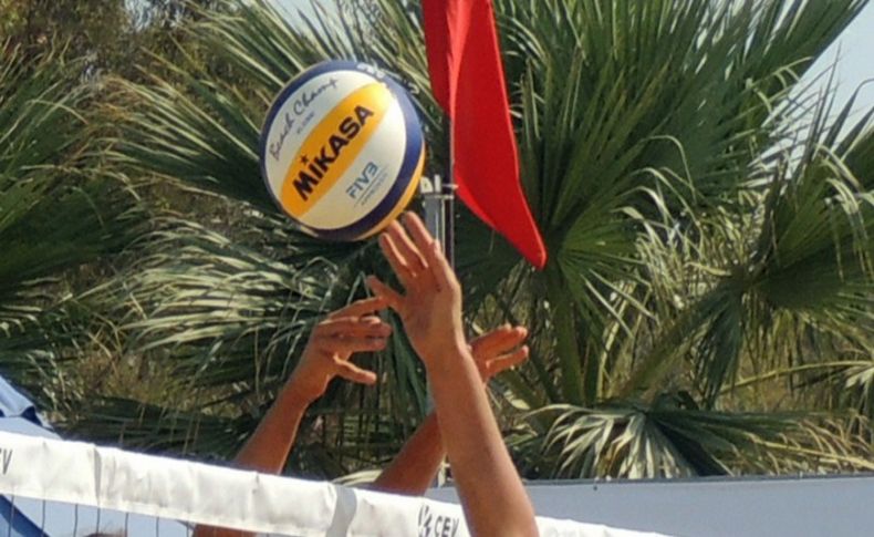 22 Yaş Altı Plaj Voleybolu Avrupa Şampiyonası İzmir'de başladı