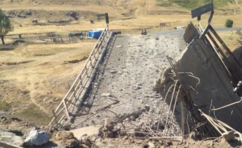 Flaş! PKK Diyarbakır'da köprülere saldırdı