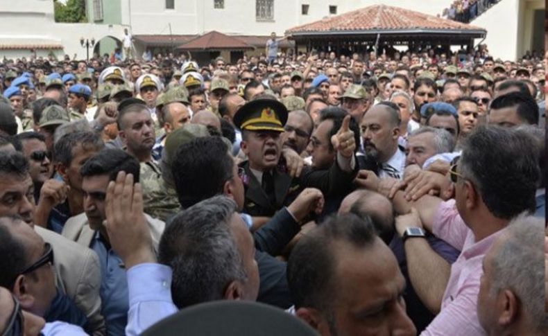 Şehit cenazesinde Erdoğan'a hakarete iki tutuklama