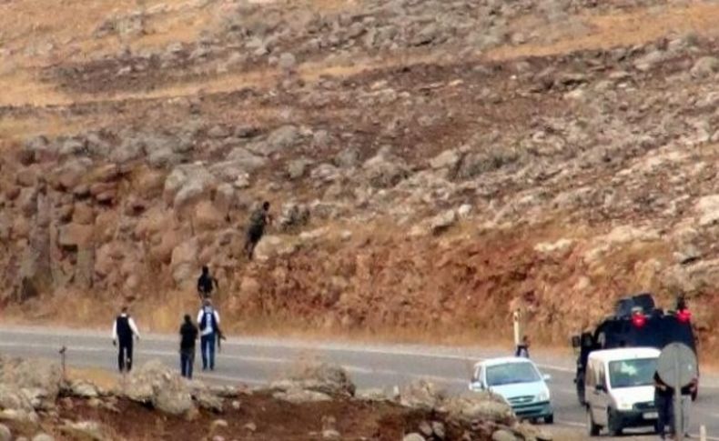 Şırnak'ta PKK'lılar polis servisine bombalı saldırı düzenledi