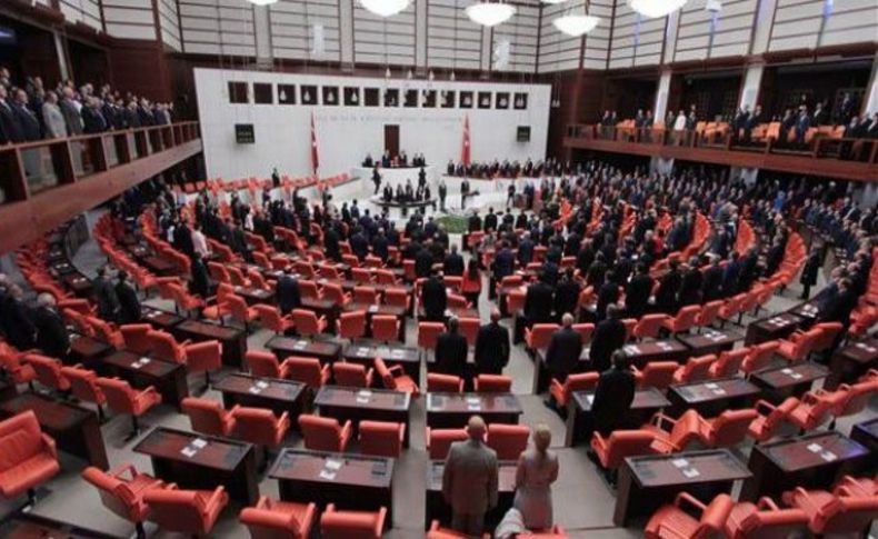 MHP'den Meclis'in ilk günü sürpriz çıkış