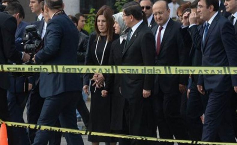 Davutoğlu patlama noktasında incelemede bulundu