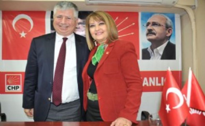 Mimar Sevgi Molva, CHP İzmir 2. Bölge Milletvekili aday adayı oldu