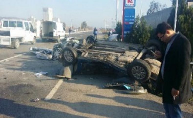 İzmir'de feci kaza:6 ölü, 1 yaralı