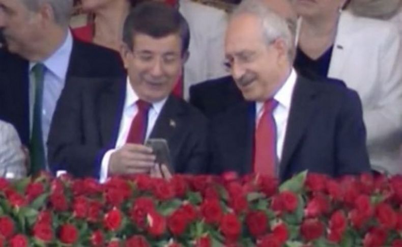 Davutoğlu ve Kılıçdaroğlu'nun dikkat çeken sohbeti