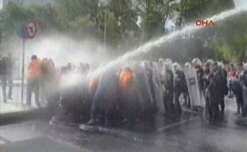 Taksim'de TOMA'lı polis müdahalesi