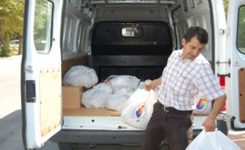 Aliağa Ticaret Odası’ndan İhtiyaç Sahibi 300 Aileye Gıda Yardımı
