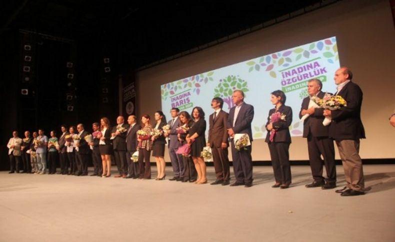 HDP İzmir adaylarını tanıttı